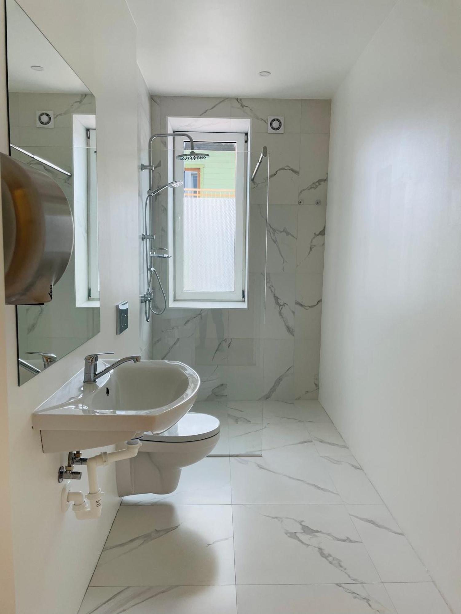 הפסלאו Endla Hostel Ja Apartamendid מראה חיצוני תמונה